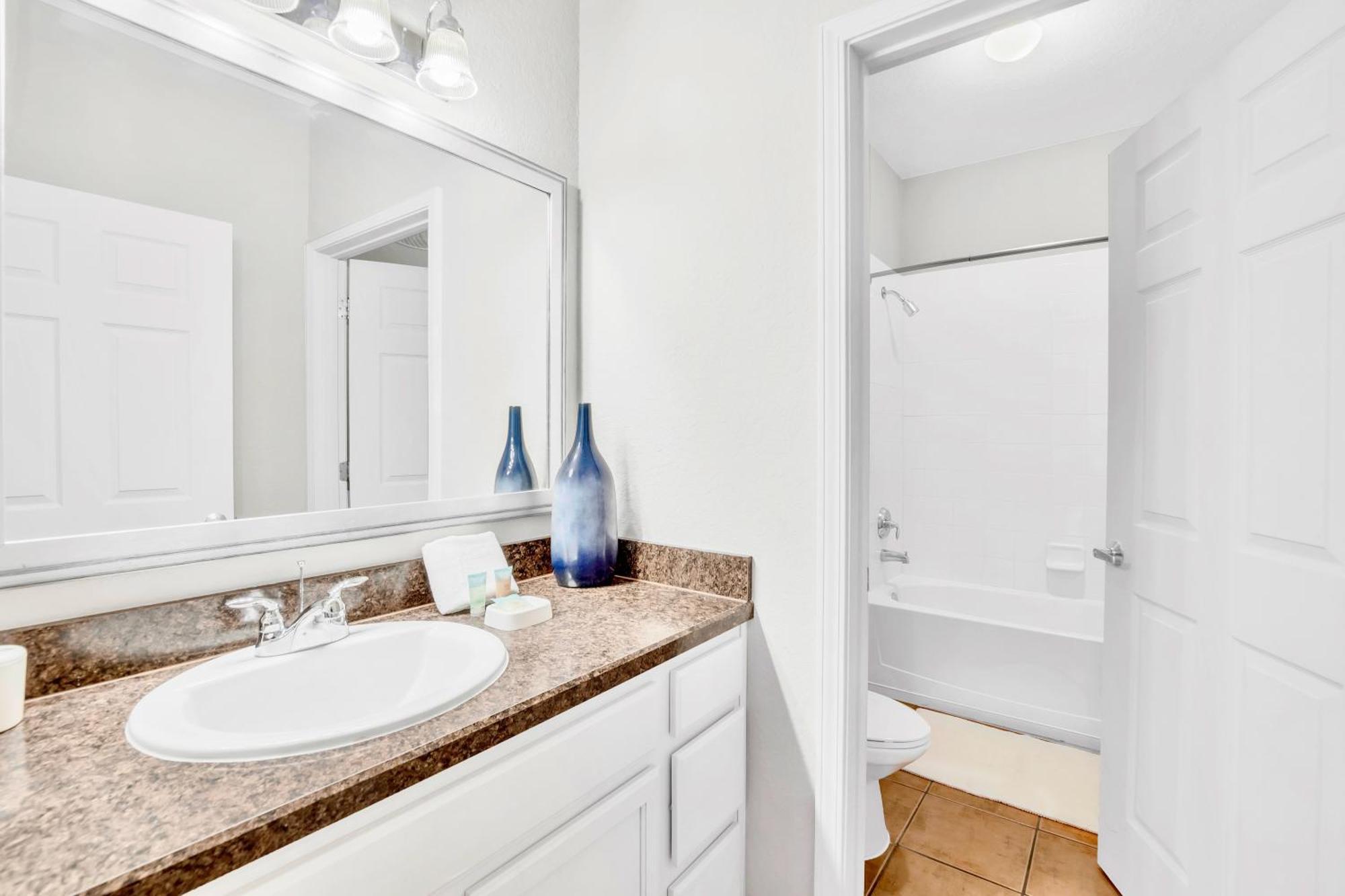 Modern 3Br Near Disney - Pool And Hot Tub! Orlando Ngoại thất bức ảnh